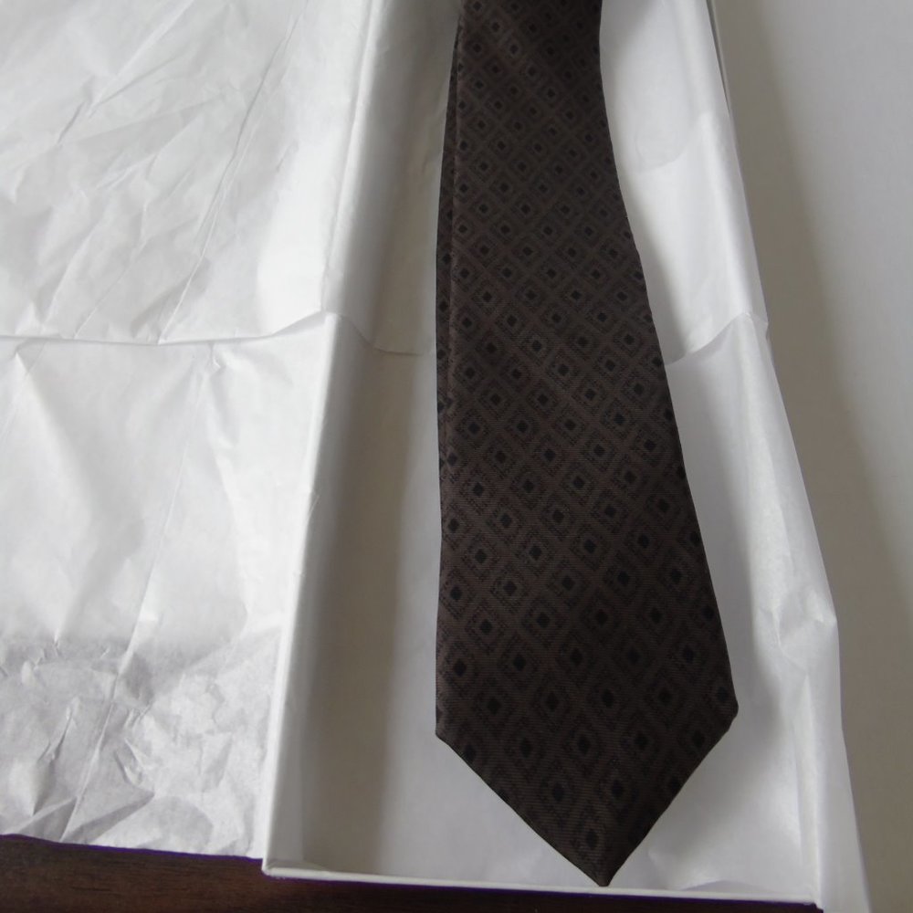 Vintage Brown Black Diamonds String Beans Tie